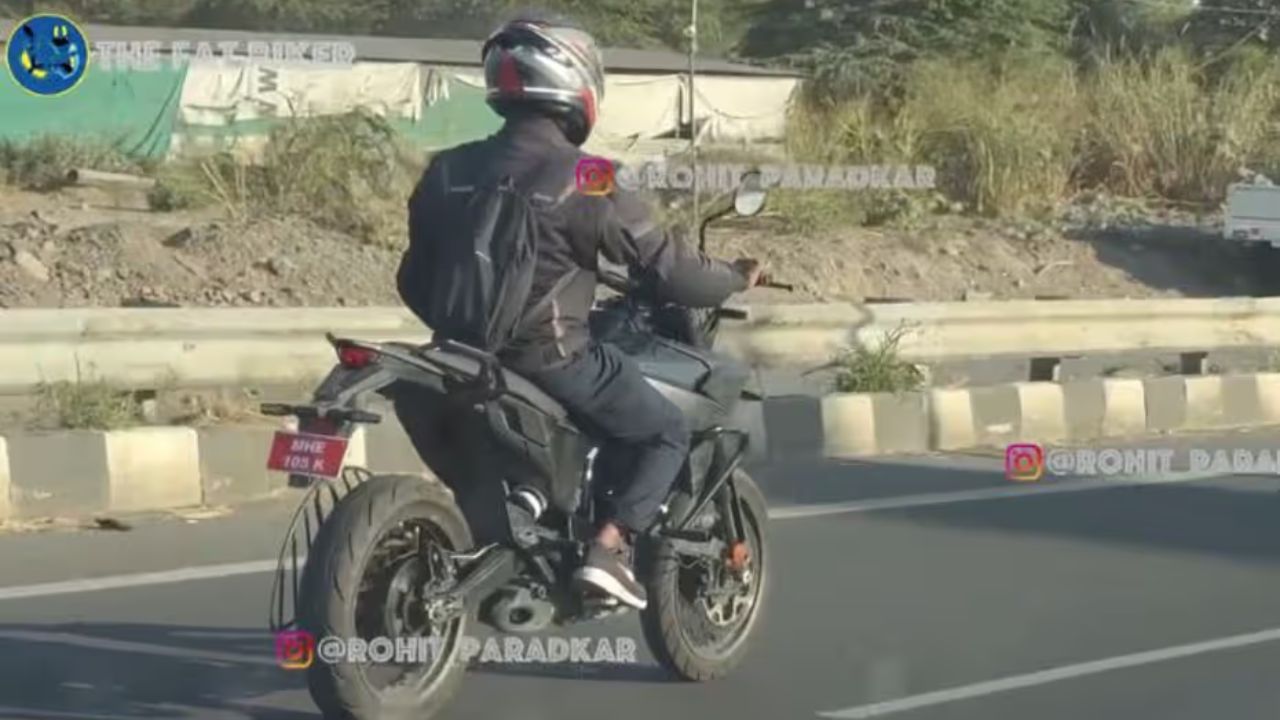 KTM 390 SMC R Spotted