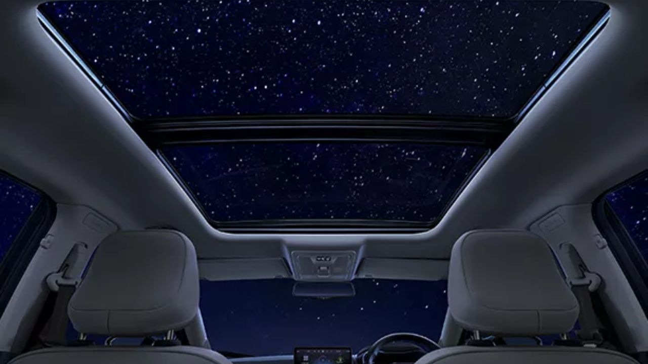 Tata Nexon 2025 Panoramic Sunroof